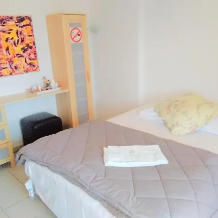 Montaleigne Guest house 3*